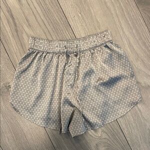 Hollister Women's Gray Patterned Silky Pajama Shorts
